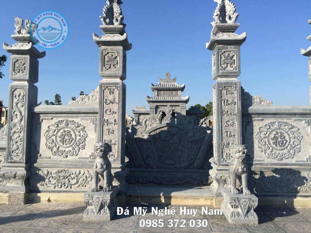 Thiết kế lăng mộ đá đẹp tại Ninh Bình, cổng đá, chó đá canh cổng