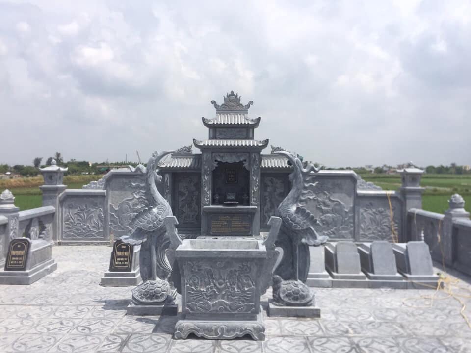 Mẫu lư hương đá vuông kết hợp với hạc đá