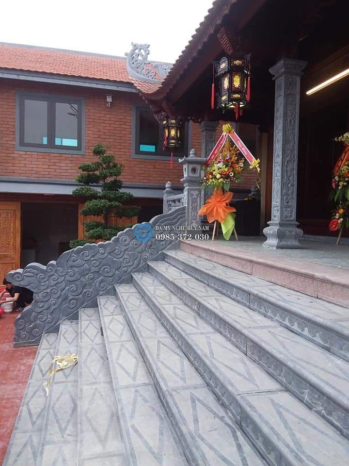 TOP 5 mẫu đá bậc thềm đẹp được nhiều khách hàng lựa chọn tại Đá mỹ nghệ Huy Nam 12 Mẫu đá bậc thềm đẹp 04