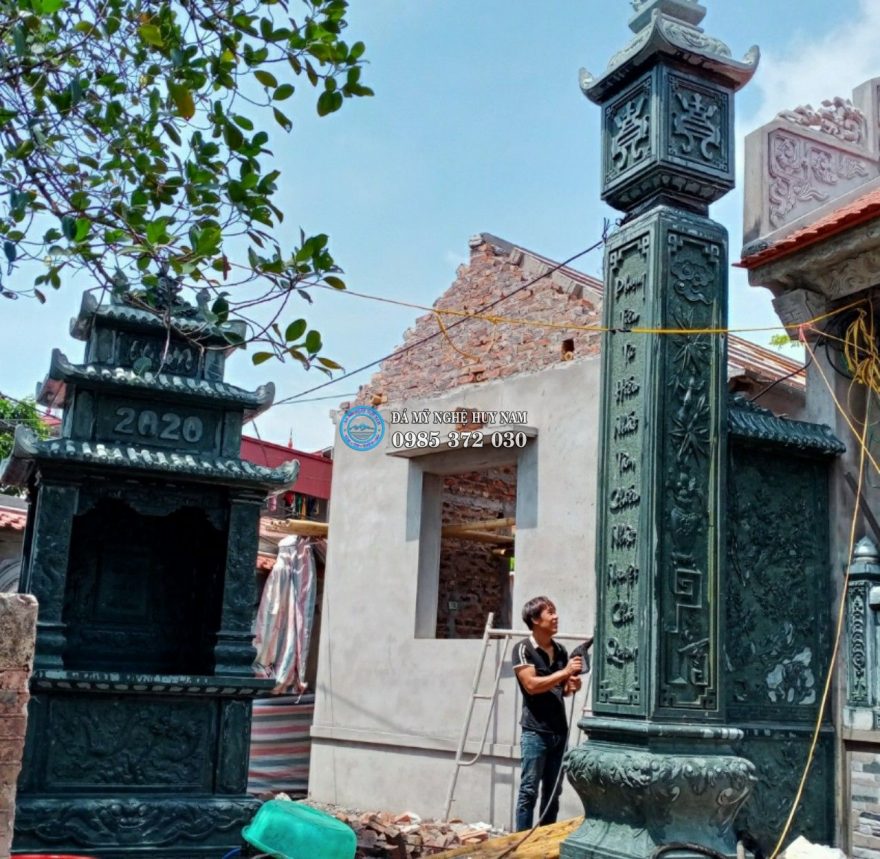 Cột đá đẹp - Công trình kiến trúc đẹp năm 2020 1 Hình ảnh về sinh bàn giao công trình cột đồng trụ đá đẹp cho gia đình chú Yên sau khi hoàn thành lắp đặt