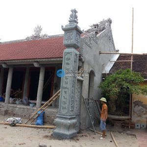 Công trình lắp đặt hạng mục đá xanh rêu nhà thờ họ Nguyễn Quý tại Yên Mỹ - Hưng Yên 2 Hình ảnh cột đồng trụ nhà thờ họ Nguyễn Quý từ góc chụp xa
