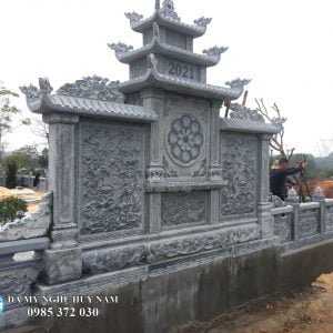 Lăng cánh đá băm bạt vảy rồng cao cấp MĐ-096 5 Mặt sau lăng mộ đá băm bạt vảy rồng cao cấp dài 4,1m