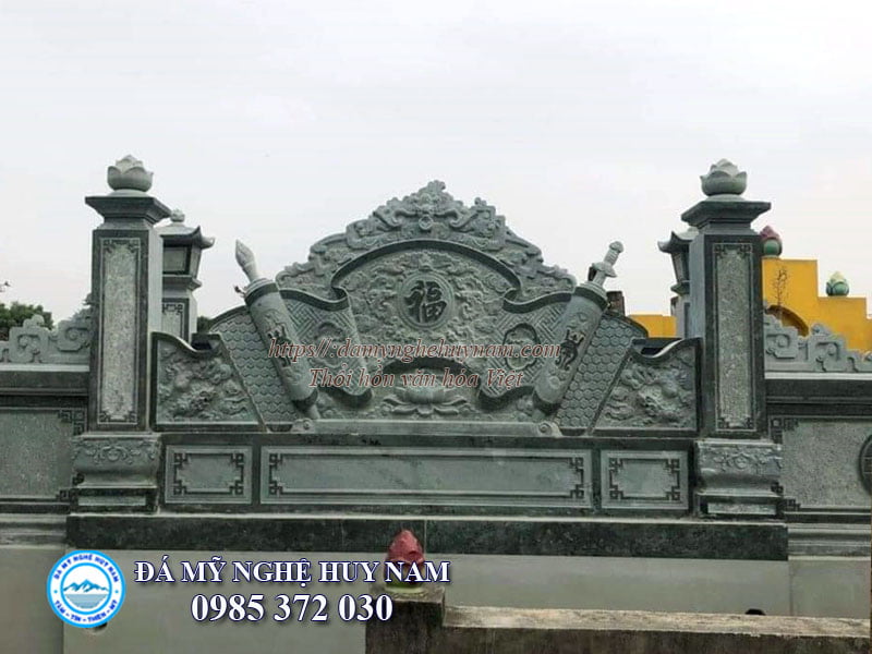 Xu hướng lựa chọn đá xanh rêu trong thi công lăng mộ đá năm 2022 12 Bình phong đá xanh rêu cho Khu lăng mộ đá xanh