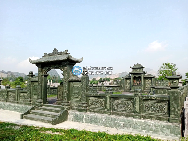 Xu hướng lựa chọn đá xanh rêu trong thi công lăng mộ đá năm 2022 14 Cổng đá tò vò, lan can đá đẹp Khu lăng mộ đá xanh rêu