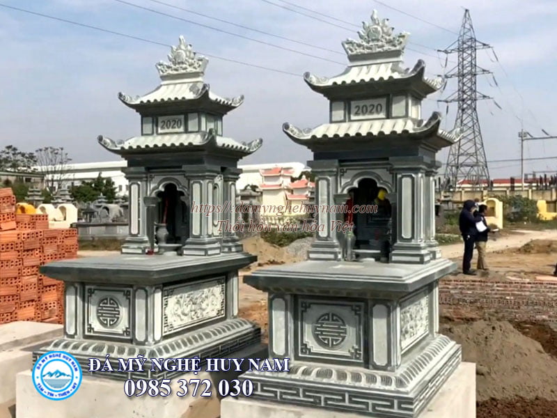 Tư vấn chọn mộ đá đẹp cho khuôn viên nhỏ sao cho phù hợp nhất 4 Mẫu mộ đá xanh rêu, mộ đá hai mái làm bằng đá xanh rêu
