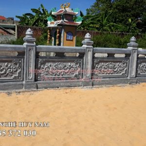 Lan can đá khu lăng mộ tại Quảng bình