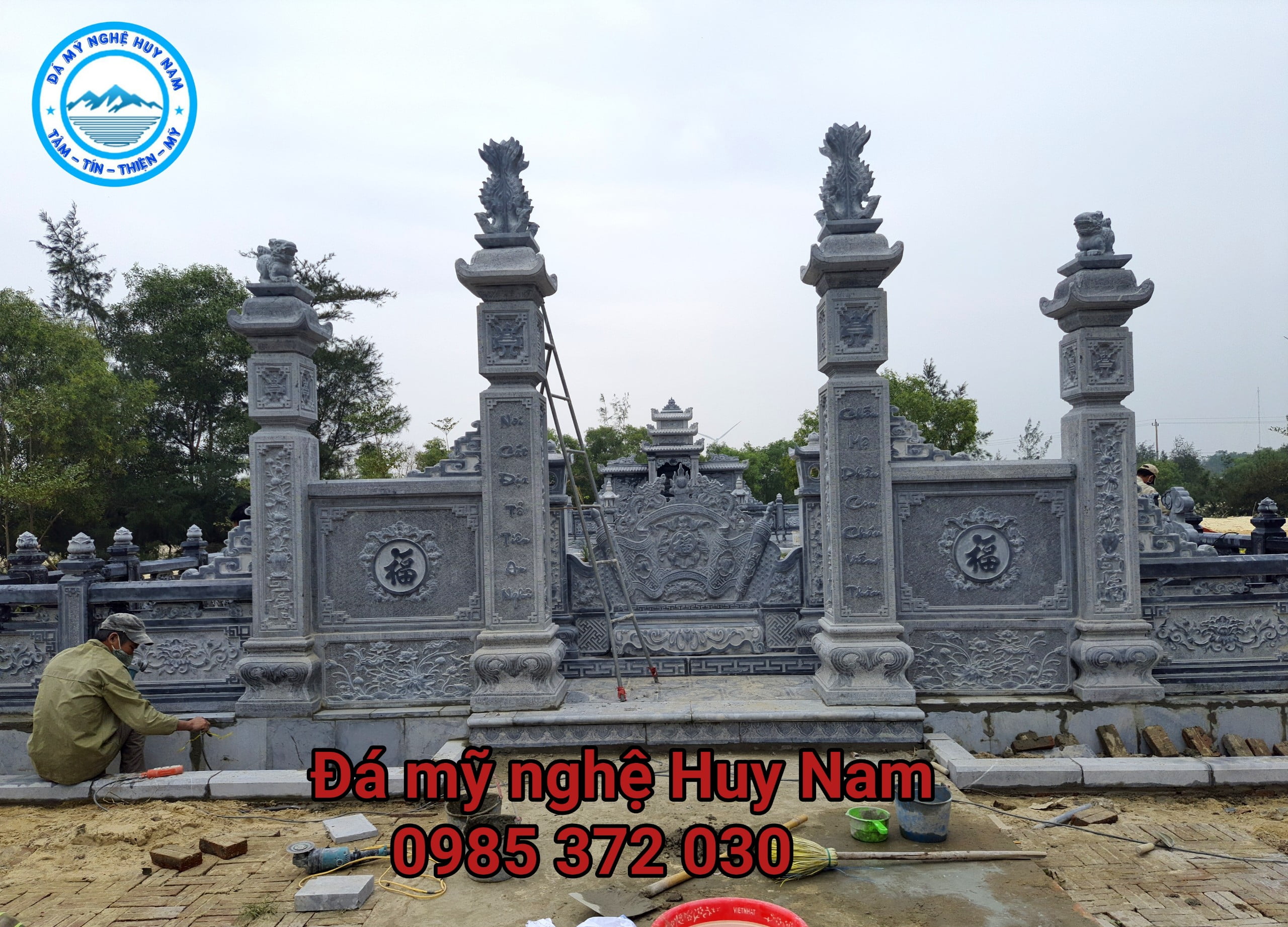 Lắp đặt khu lăng mộ đá đẹp tại Lệ Thủy, Quảng Bình