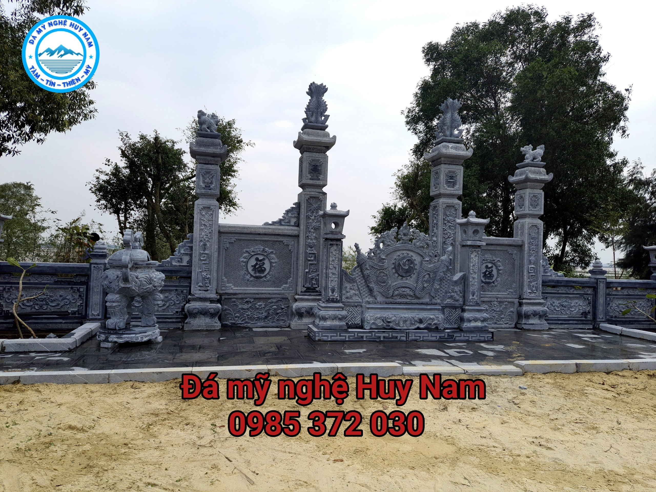 Lắp đặt khu lăng mộ đá đẹp tại Lệ Thủy, Quảng Bình