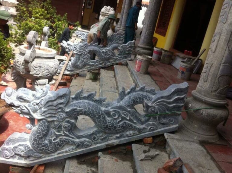 Ý Nghĩa, Cách Bài Trí Rồng Đá Chuẩn Phong Thủy Thu Hút Tài Lộc 6 Đặt rồng đá ở những nơi có năng lượng tích cực