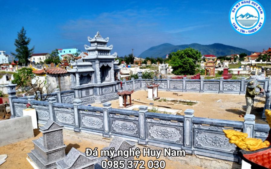 Công trình lắp đặt khu lăng mộ đá gia đình anh Nguyễn Tiến Lực tại xã Cẩm Nhượng - Cẩm Xuyên - Hà Tĩnh tháng 5/2022 7 khu lang mo da gia dinh anh Nguyen Luc 13