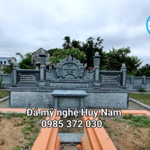 Cuốn thư đá tại khu mộ đá mẹ Tơm tại xã Đa Lộc-Hậu Lộc-Thanh Hóa 11 khu lang mo me tom da loc hau loc thanh hoa 2 2