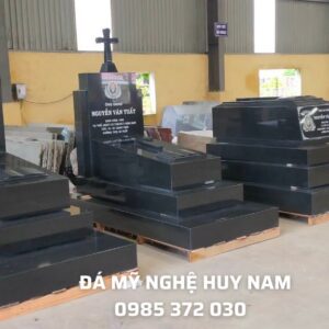 Mẫu Mộ đá Granite tự nhiên nguyên khối MĐ011
