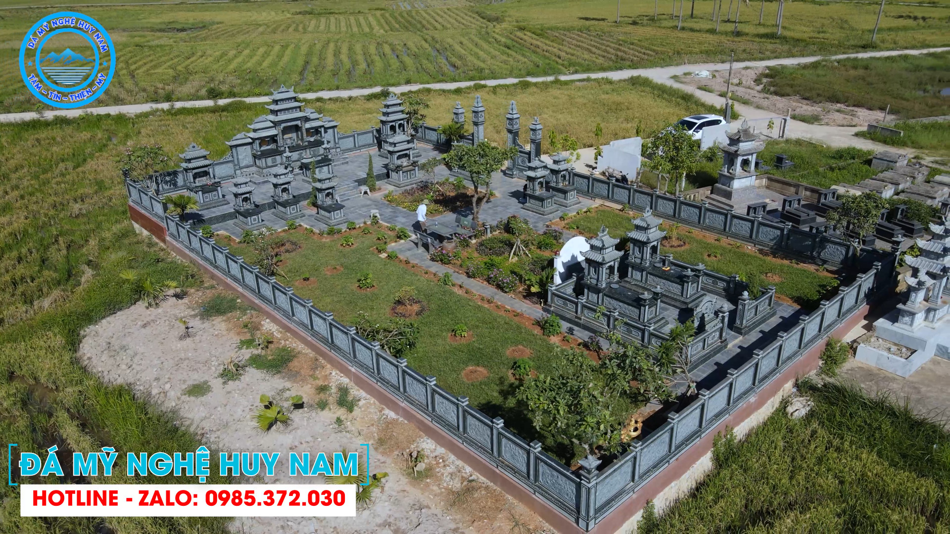 Lắp đặt khu lăng mộ đá xanh rêu tại xã Thăng Thọ, Nông Cống, Thanh Hóa 04/2023. 114 khu lăng mộ đá