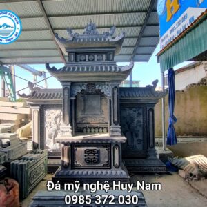 Lăng thờ đá 2 mái chất liệu đá xanh đen loại 1