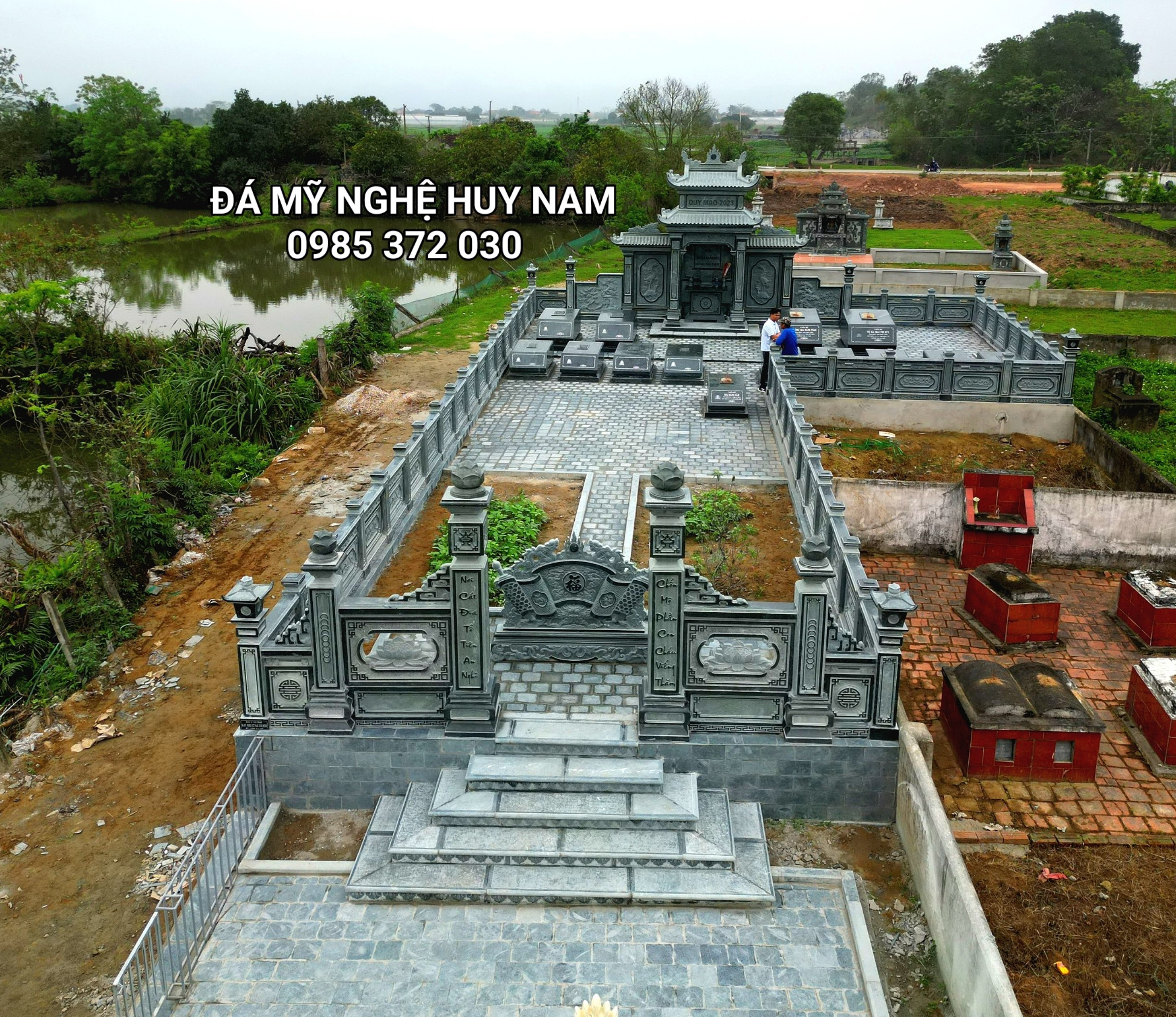 Khu Lăng mộ đá gia đình anh Đức tại xã Nga Yên, Nga Sơn, Thanh Hoá
