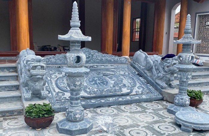 Các ưu điểm của đèn thờ bằng đá