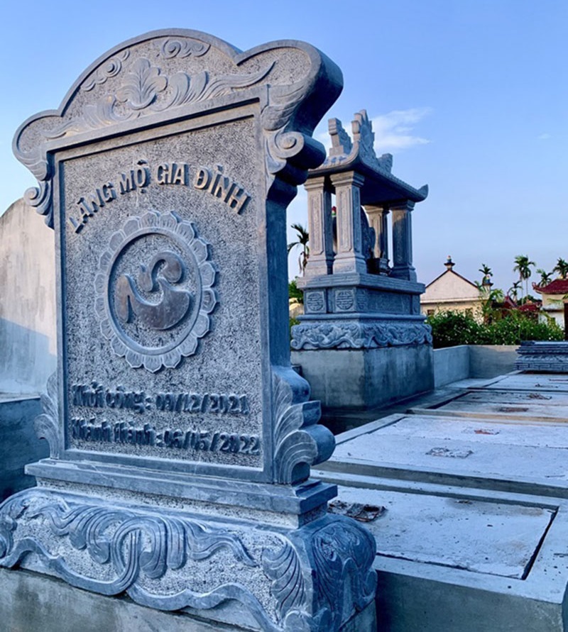 Hướng Dẫn Cách Ghi Bia Mộ Đẹp, Đúng Phong Thủy và Ý Nghĩa 2 Cách ghi bia mộ gia đình, khu lăng mộ
