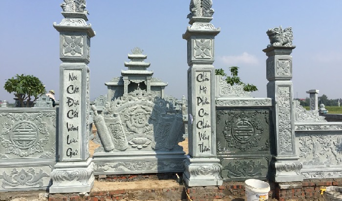 Top 100 Mẫu Câu Đối Lăng Mộ Ý Nghĩa Nhất Được Lựa Chọn 2025 3 Mẫu câu đối trên lăng mộ dòng họ