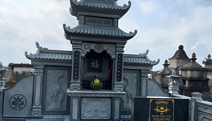 Top 100 Mẫu Câu Đối Lăng Mộ Ý Nghĩa Nhất Được Lựa Chọn 2025 2 Ý nghĩa của việc khắc câu đối trên lăng mộ