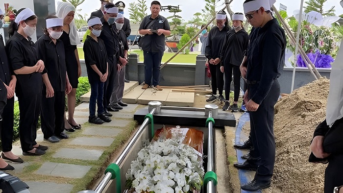 Hạ Huyệt Là Gì? Tất Tần Tật Về Nghi Thức Tang Lễ Truyền Thống 4 Nghi lễ hạ huyệt được tổ chức như thế nào?